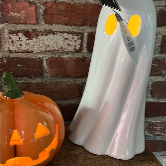 Martha Stewart White and Orange Halloween Decor Accents - Picture 7 of 7